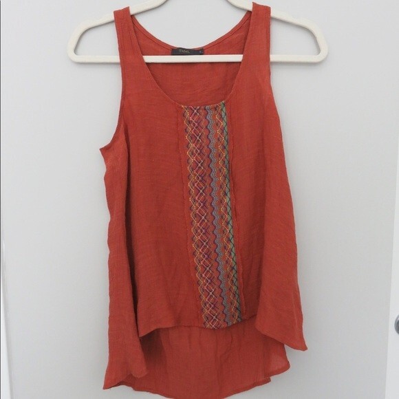 THML Tank Top Burnt Orange Embroidered Front Boho Scoop Neck High Low Hem Small - Picture 1 of 6